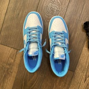 UNC Dunks *Barely Worn*